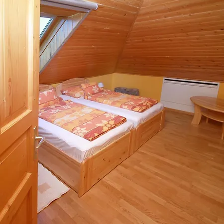 Bo-ni Vendeghaz Guest house *