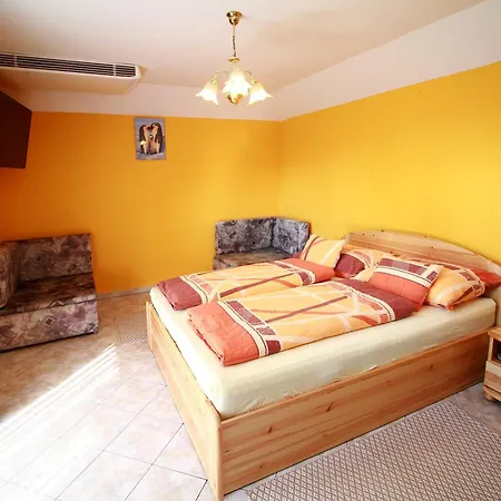 Bo-ni Vendeghaz 3* Fertod