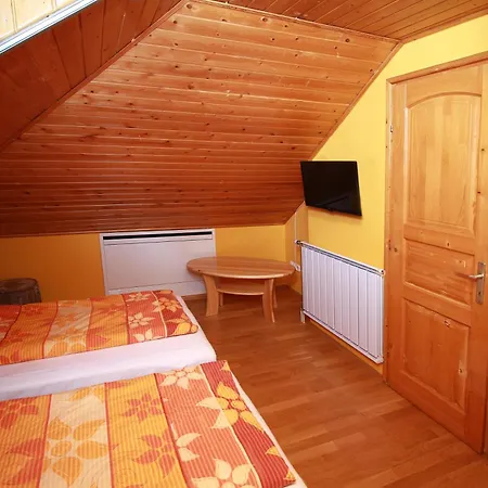 Bo-ni Vendeghaz Guest house *