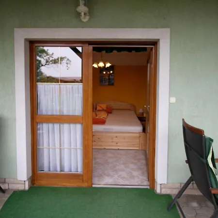 Bo-ni Vendeghaz Guest house Fertod